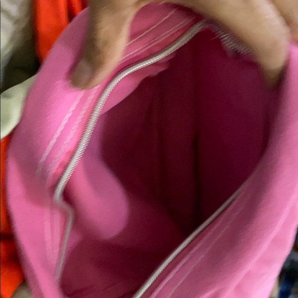 Converse Crossbody one star bag. - Picture 3 of 3